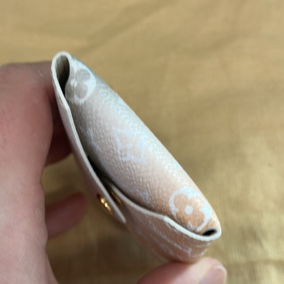 Louis Vuitton by the pool peach pochette kirigami pm pouch card case coin purse - Picture 5 of 15